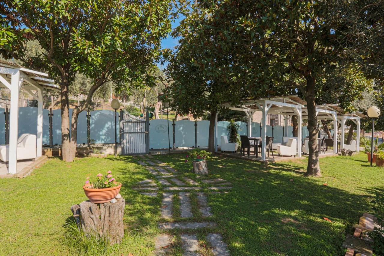 Relais Il Frantoio Aparthotel Massa Lubrense Exterior photo